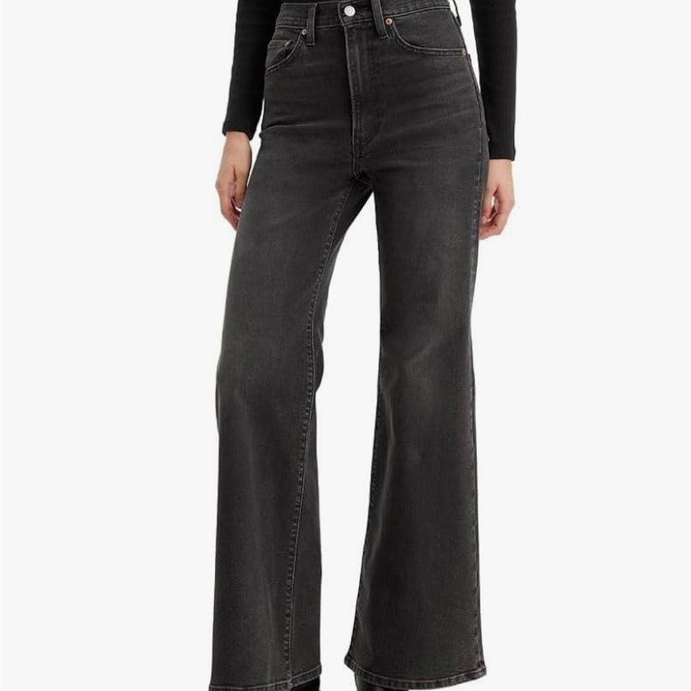 Levi’s ribcage flare jeans